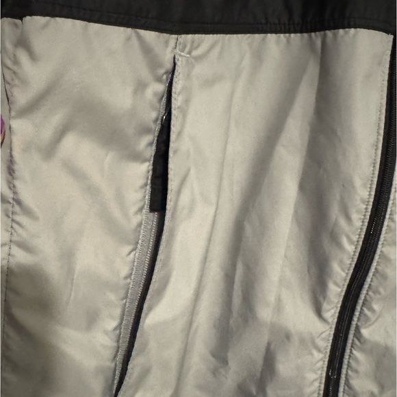 UND Fighting Hawks Columbia Lightweight Windbreaker Jacket Size Small - Picture 6 of 8